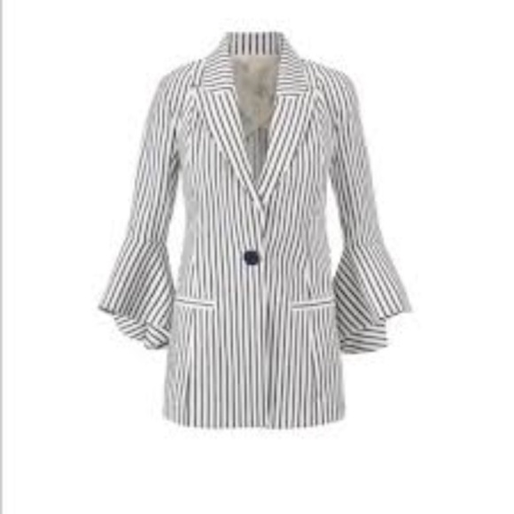 CAbi #5295 Bell Jacket Spring 18’ striped blazer 4 - Picture 5 of 8